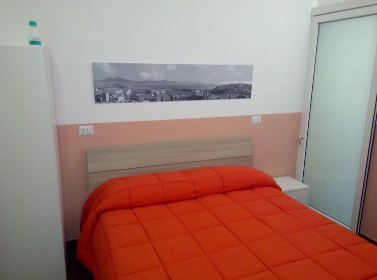 Bed and Breakfast Gradoni Di Chiaia Twenty Three à Naples Extérieur photo