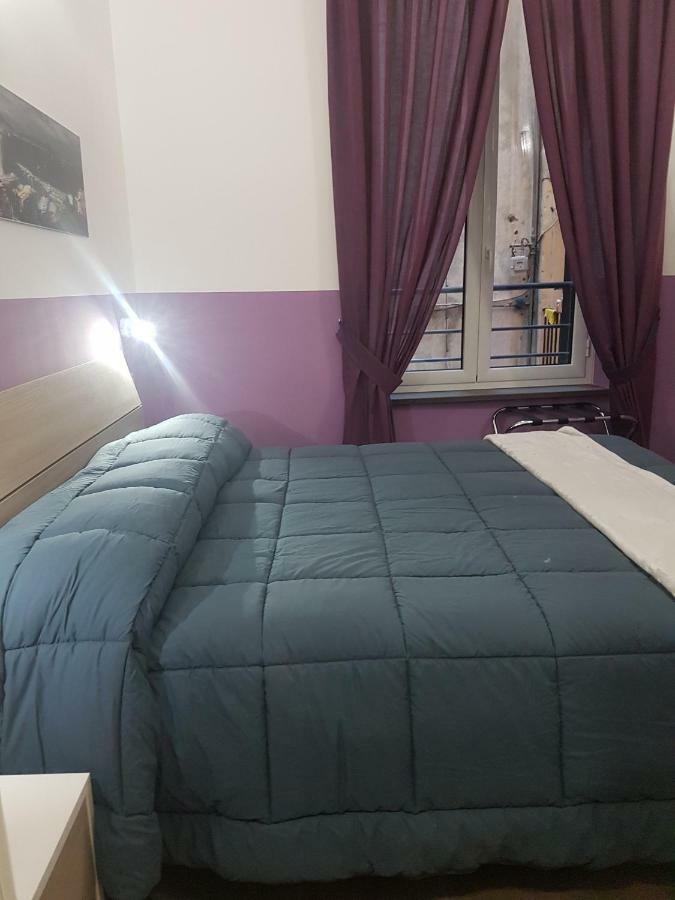Bed and Breakfast Gradoni Di Chiaia Twenty Three à Naples Extérieur photo