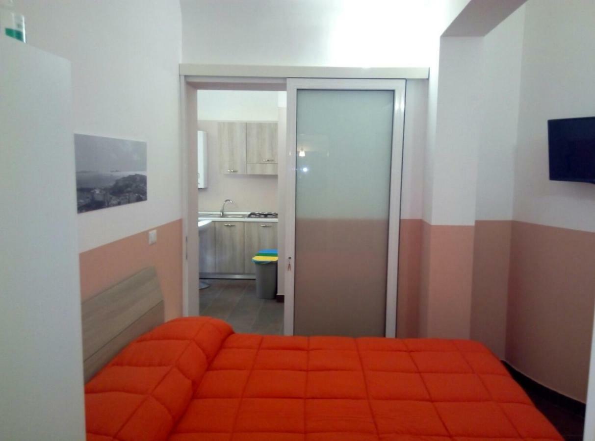 Bed and Breakfast Gradoni Di Chiaia Twenty Three à Naples Extérieur photo