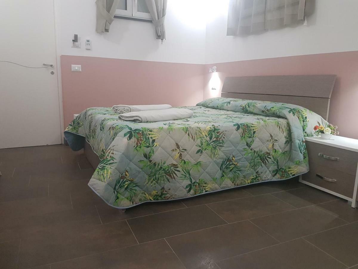 Bed and Breakfast Gradoni Di Chiaia Twenty Three à Naples Extérieur photo