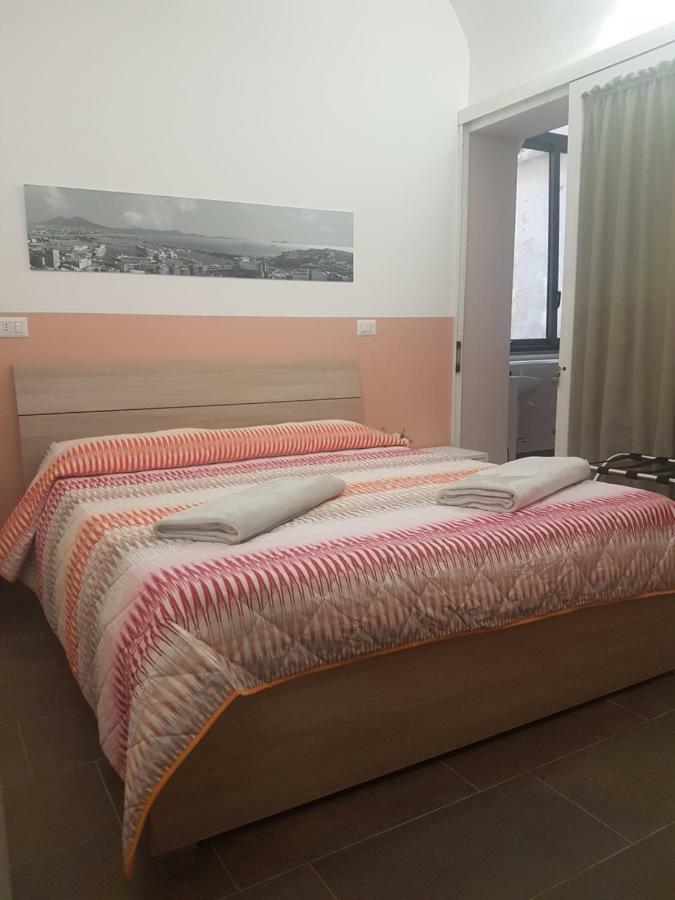 Bed and Breakfast Gradoni Di Chiaia Twenty Three à Naples Extérieur photo
